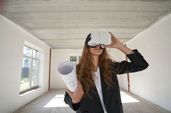 Arquitecta con gafas VR